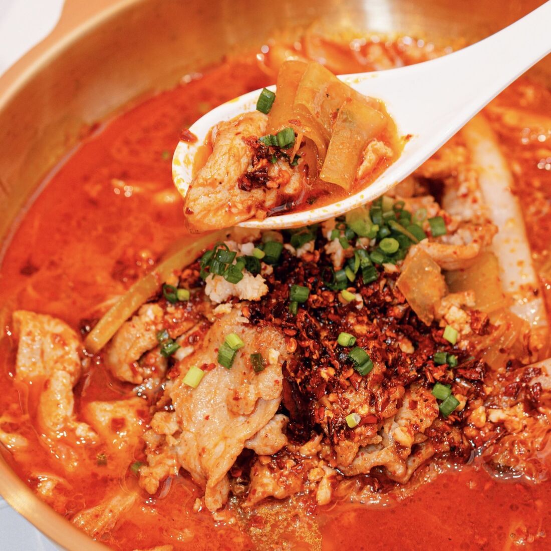 ไก่ทอดต้มผักกาดดองเผ็ดร้อน